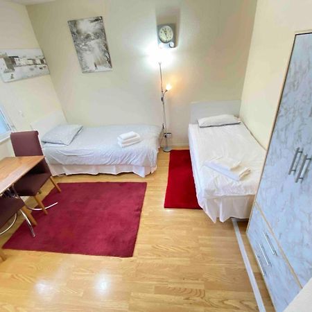 Single Room - Kings Cross, Female Only,, Guest Rooms London Kültér fotó